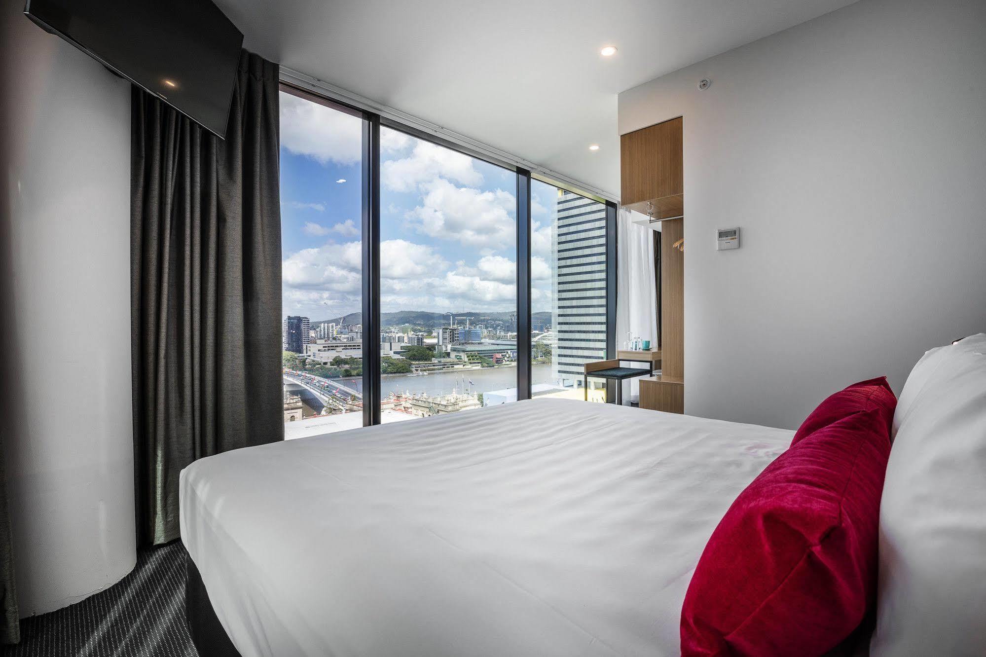 Ibis Styles Brisbane Elizabeth Street Hotel Екстериор снимка